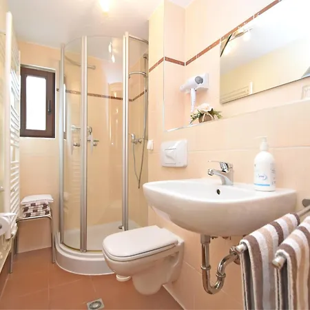 Cozy Escape In Walthersdorf *